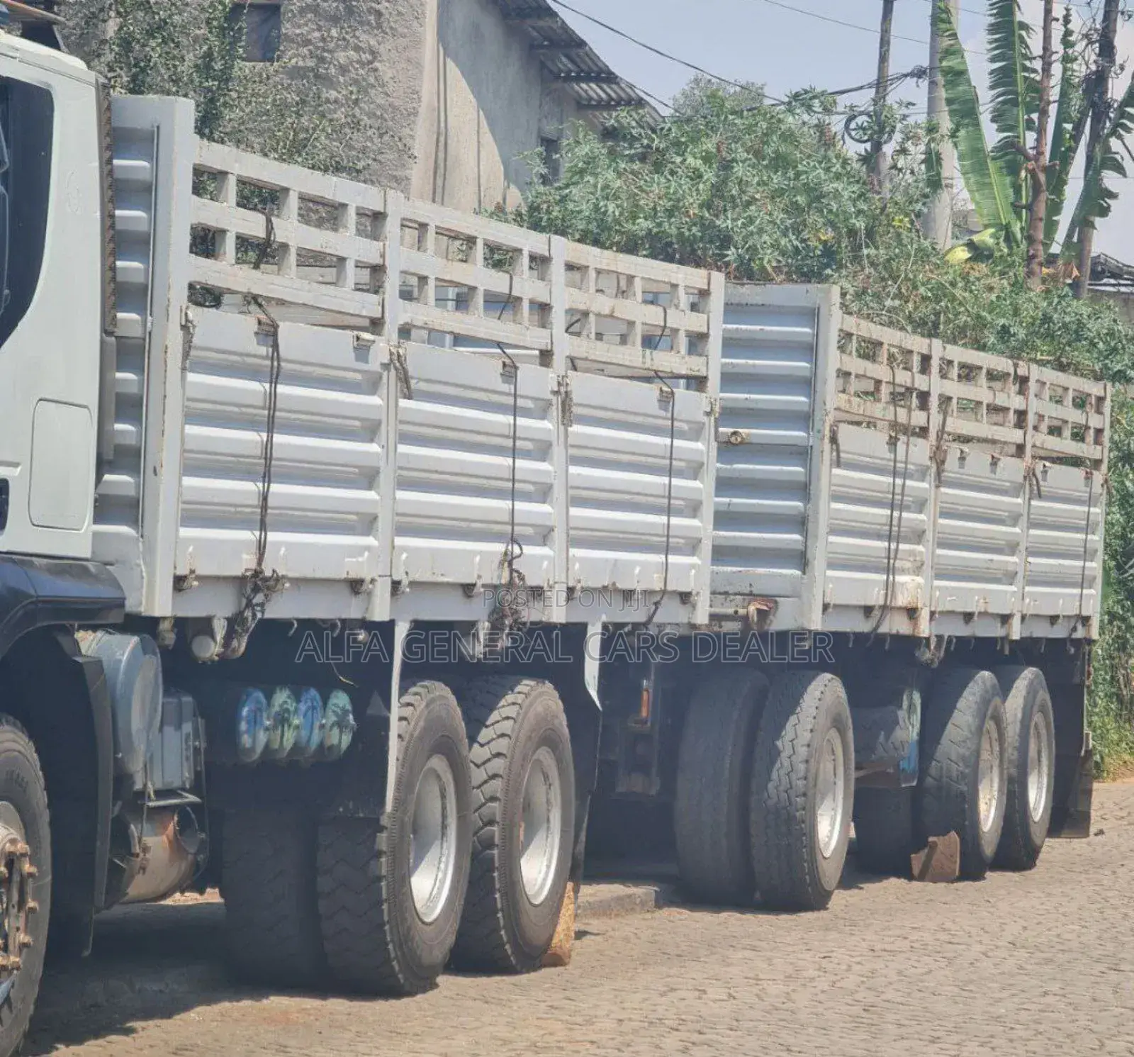 Iveco ባላቶኒ ከነተሳቢው
•2016
•79 ሽ ታርጋ
•24 ሽ ታርጋ ተሳቢ
•መስፍን በመስፍን