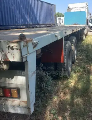 Iveco Eurostar ሲንግል ከነተሳቢው
•1999
•a-01
•15 ሽ ታርጋ ተሳቢ