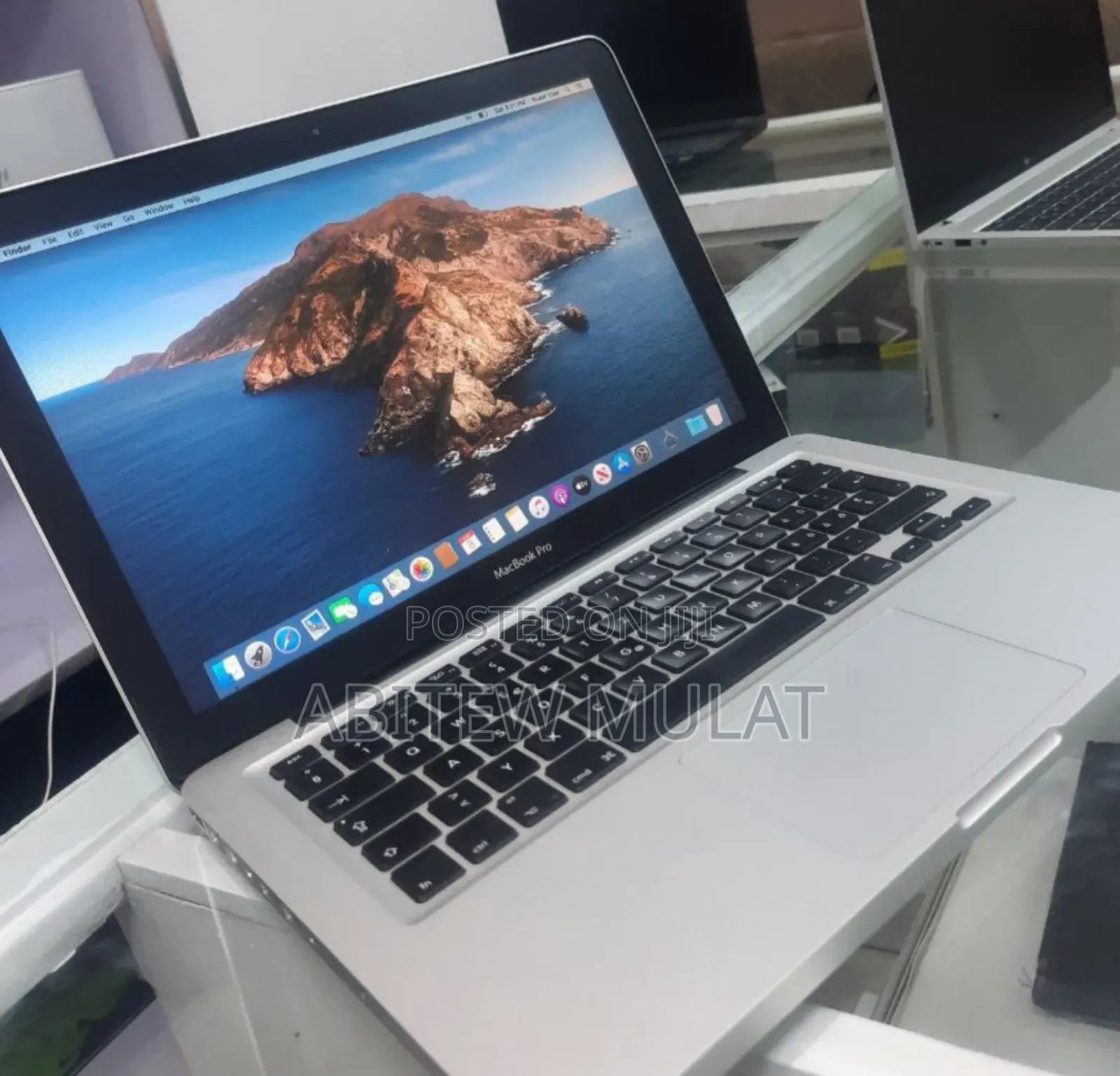 New Laptop Apple MacBook 2012 4GB Intel Core I5 SSD 128GB