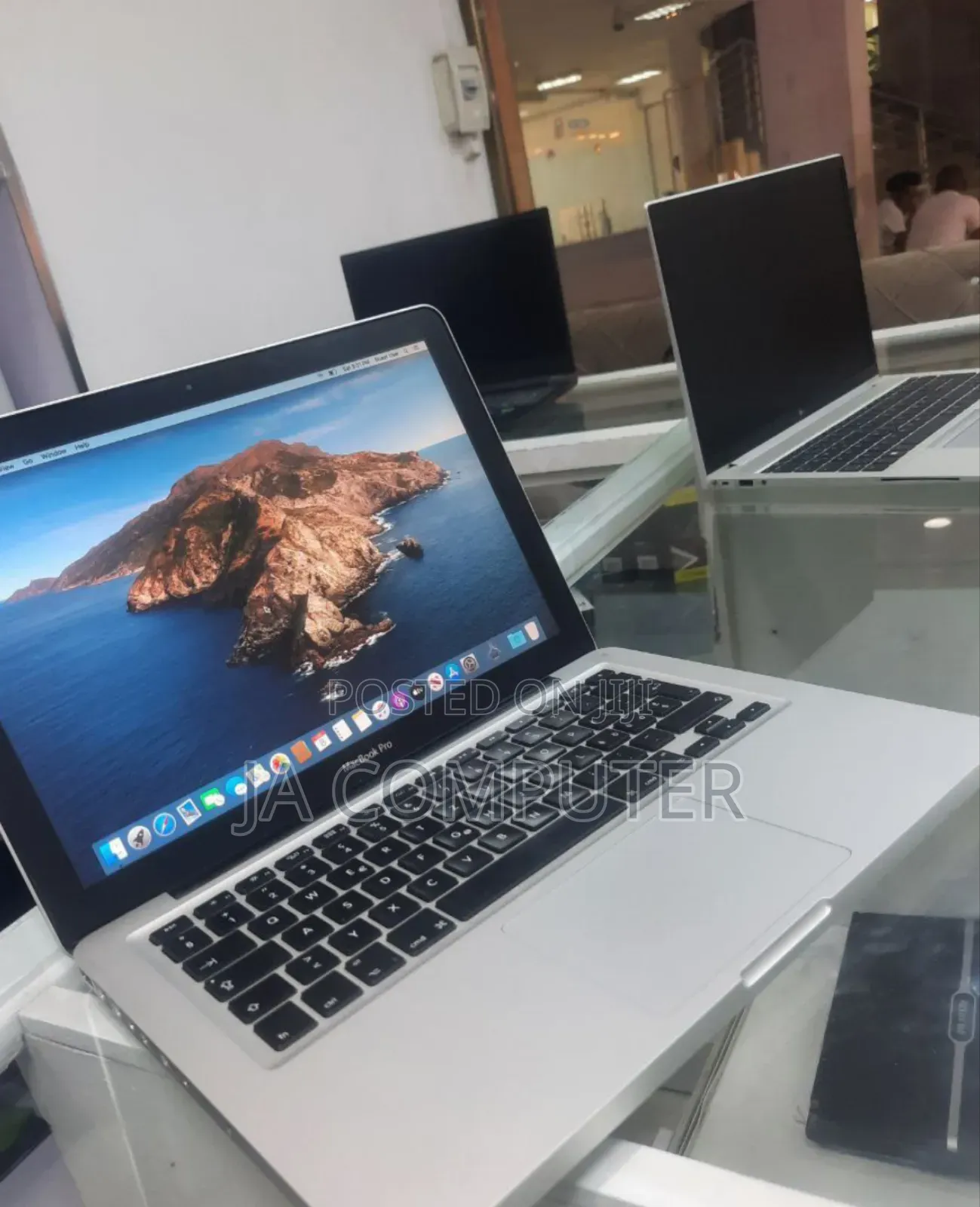 New Laptop Apple MacBook Pro 2012 8GB Intel Core I5 SSD 128GB