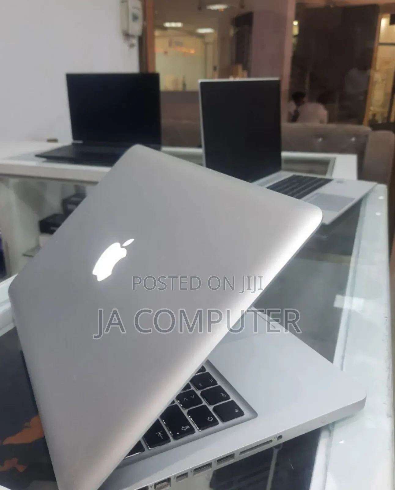 New Laptop Apple MacBook Pro 2012 8GB Intel Core I5 SSD 128GB