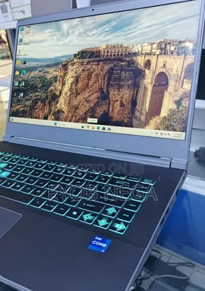 New Laptop MSI 16GB Intel Core I7 SSD 1T