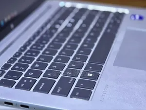 New Laptop HP EliteBook 840 G9 16GB Intel Core I7 SSD 1T