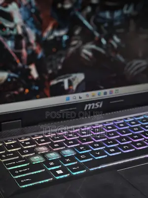 New Laptop MSI Crosshair 15 16GB Intel Core I7 SSD 512GB