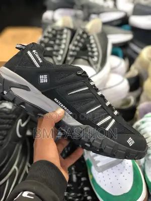 Photo - Columbia Water Proof Casual Black