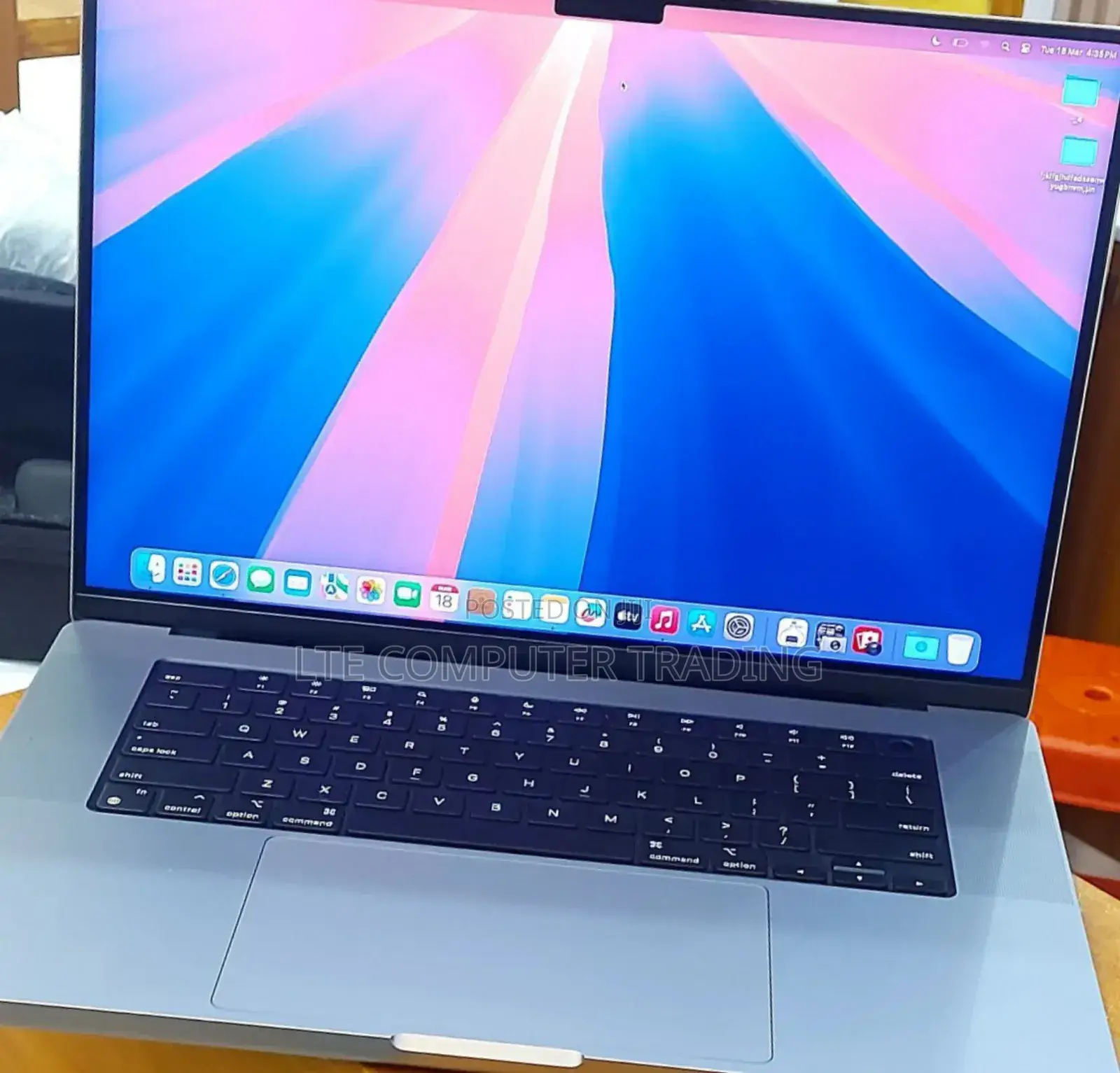 New Laptop Apple MacBook Pro M1 16GB Apple M1 Pro SSD 1T