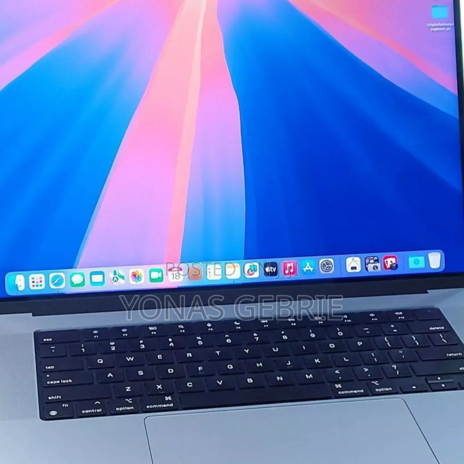 New Laptop Apple MacBook Pro 2020 M1 16GB Apple M1 SSD 1T