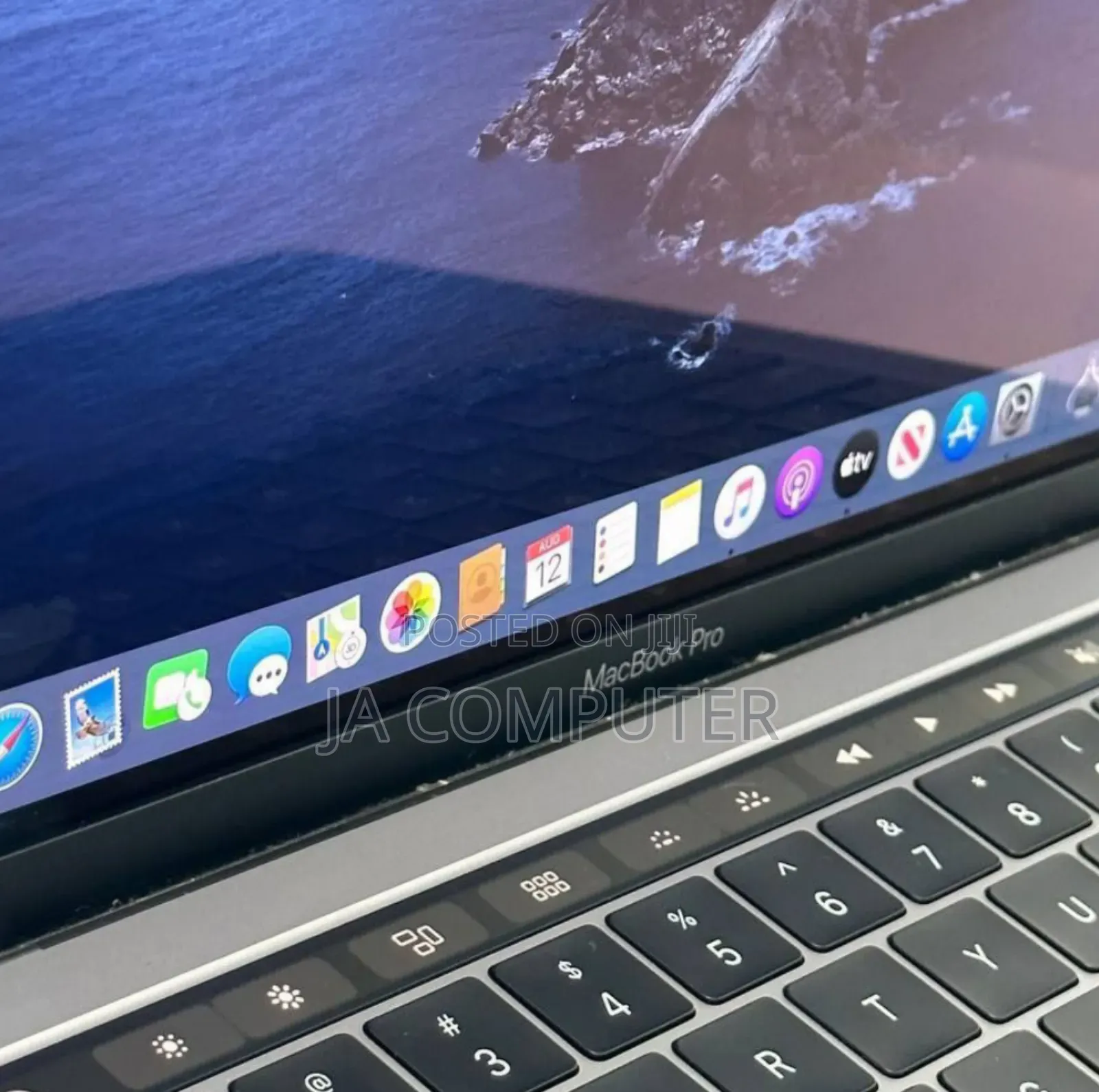 New Laptop Apple MacBook Pro 2019 8GB Intel Core I5 SSD 128GB