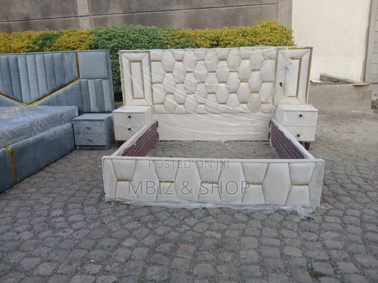 Modern and Quality Bed