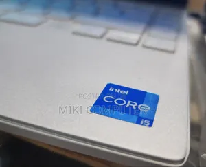 New Laptop HP Envy X2 16GB Intel Core I5 SSD 512GB