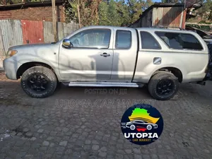 Toyota Hilux 2006 Silver