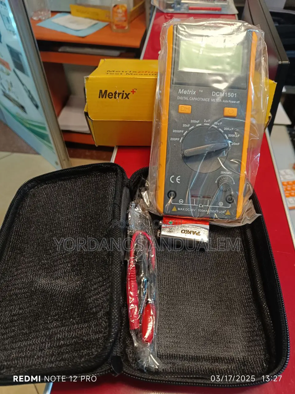 Digital Capacitance Meter