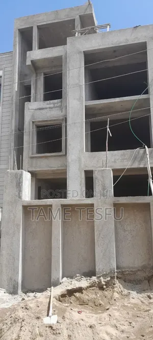 Furnished 9bdrm House in Bole for sale