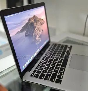 New Laptop Apple MacBook Pro 2015 8GB Intel Core I5 SSD 1T