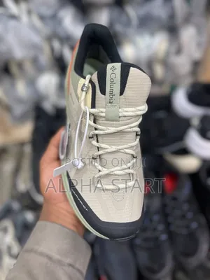 Colombia Hiking Water Proof Shies for Man's 