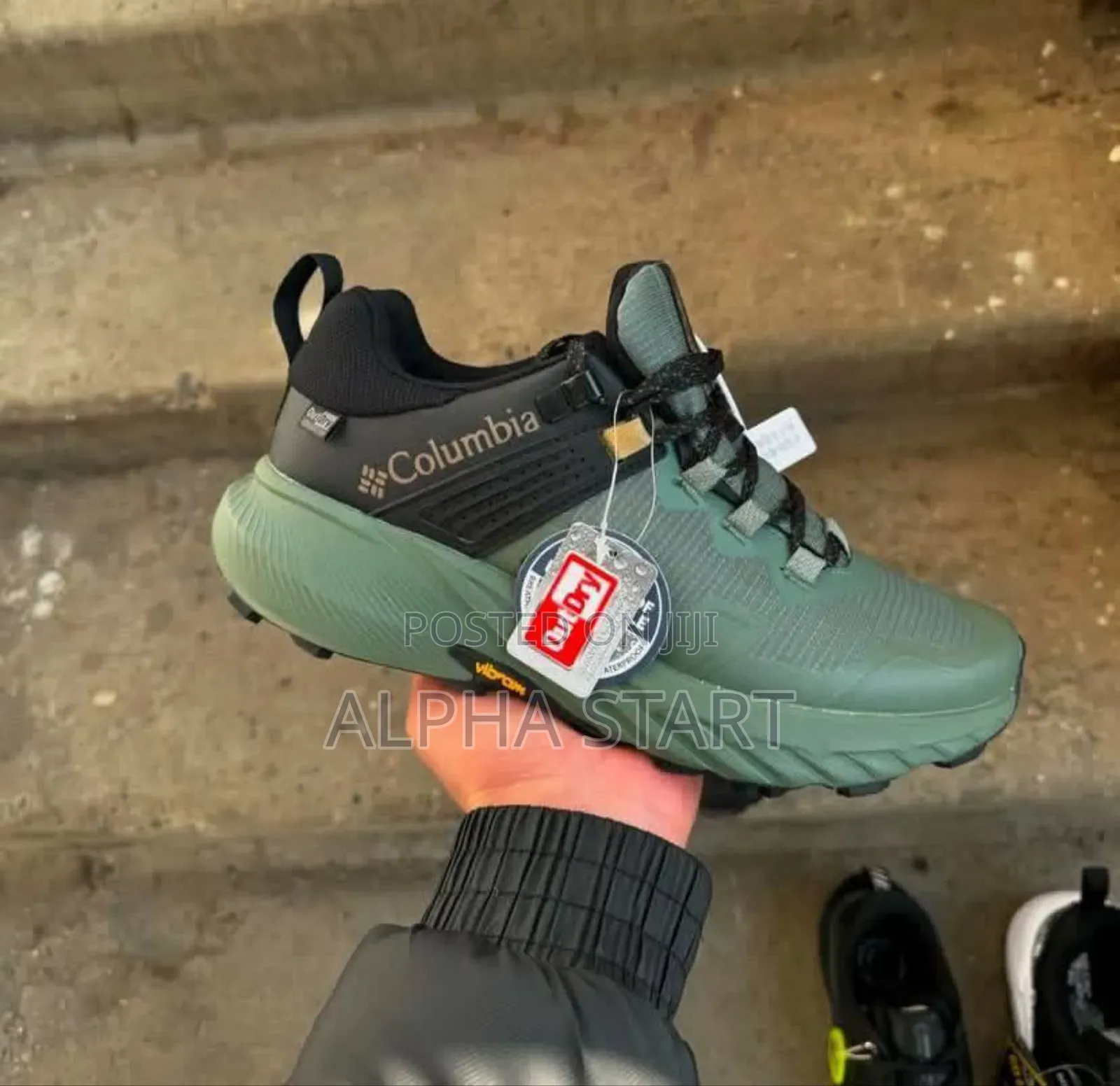 Colombia Hiking Water Proof Green Shies for Man's 