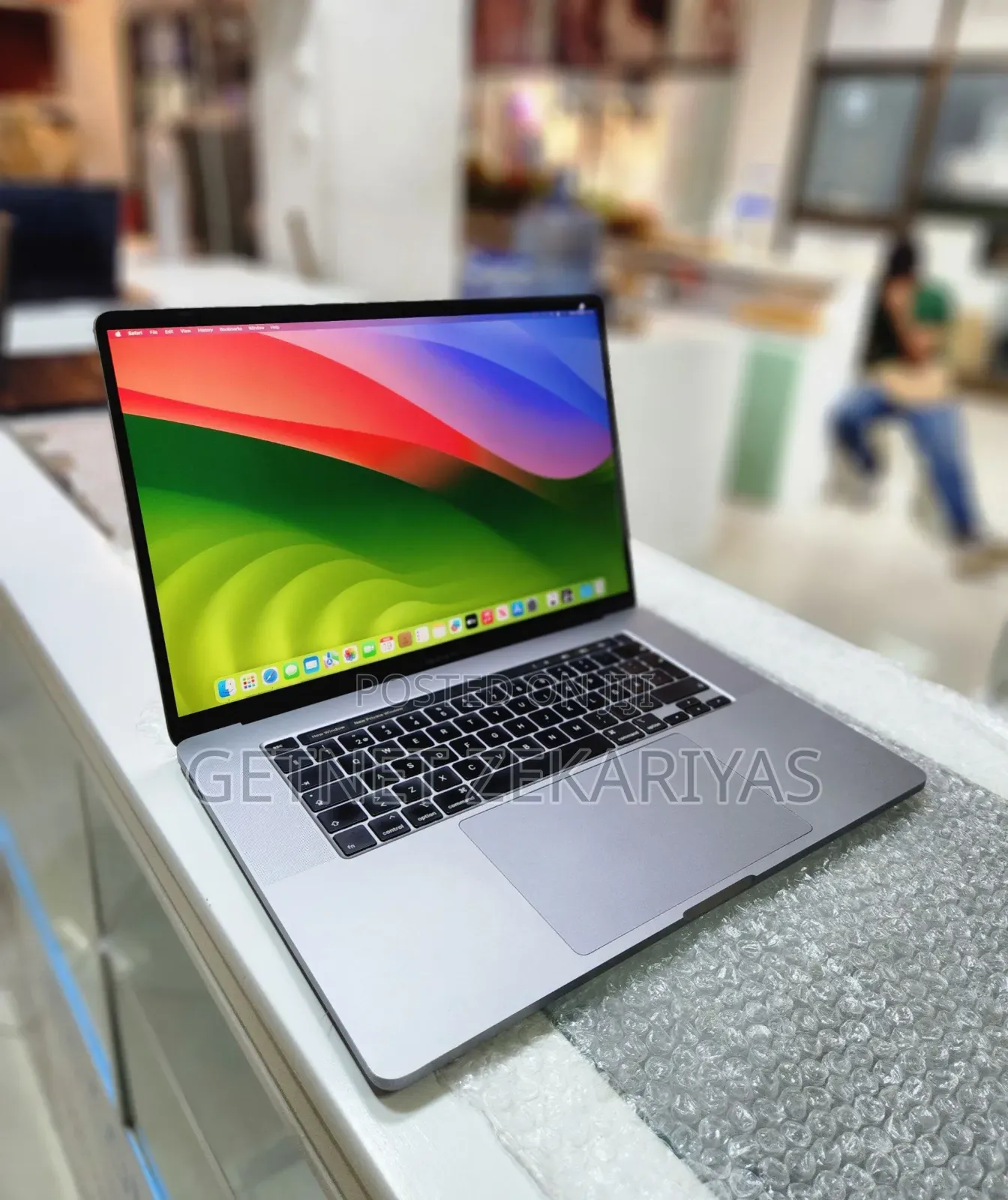 New Laptop Apple MacBook Pro 2019 32GB Intel Core I9 SSD 2T