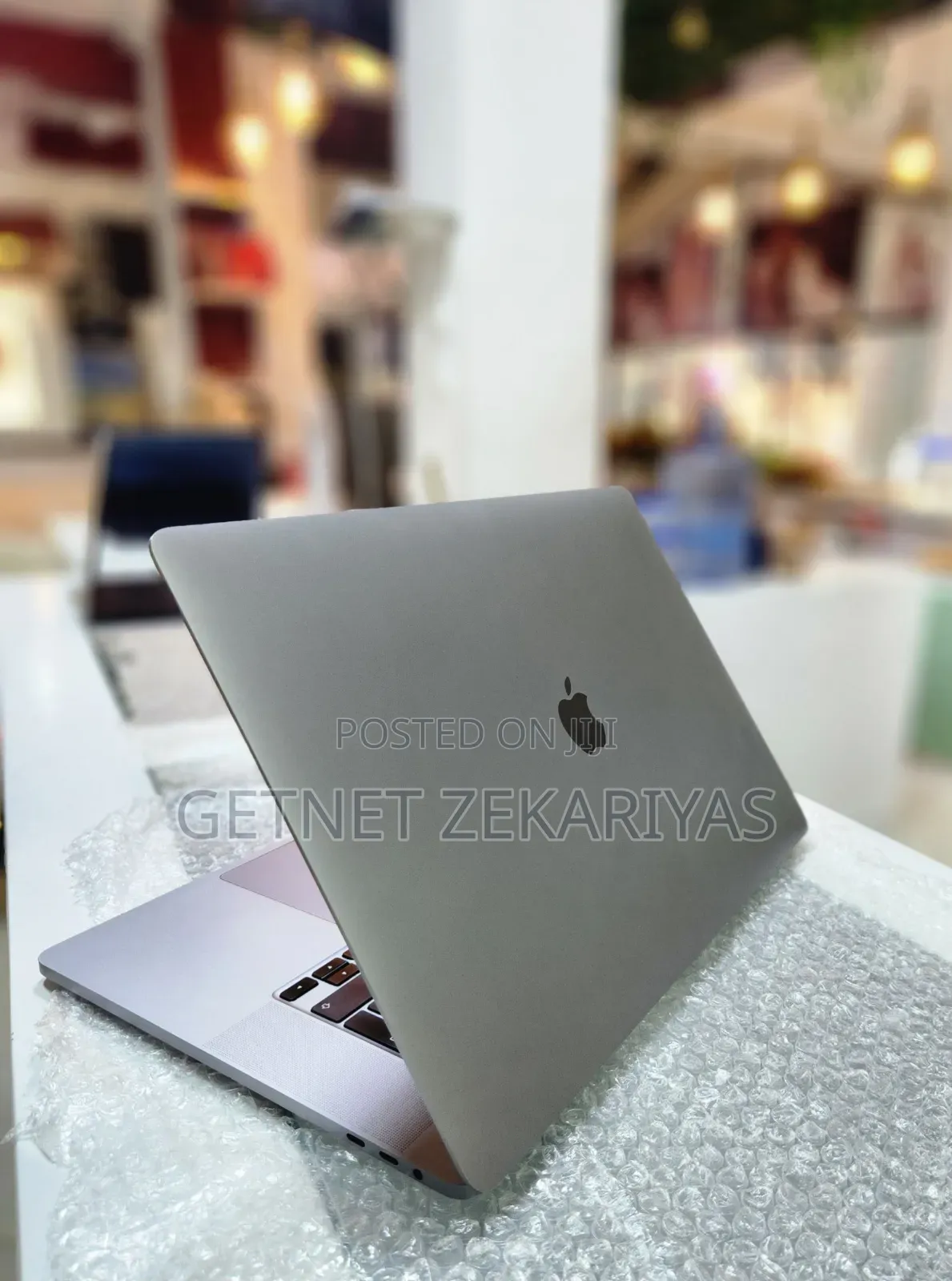 New Laptop Apple MacBook Pro 2019 32GB Intel Core I9 SSD 2T