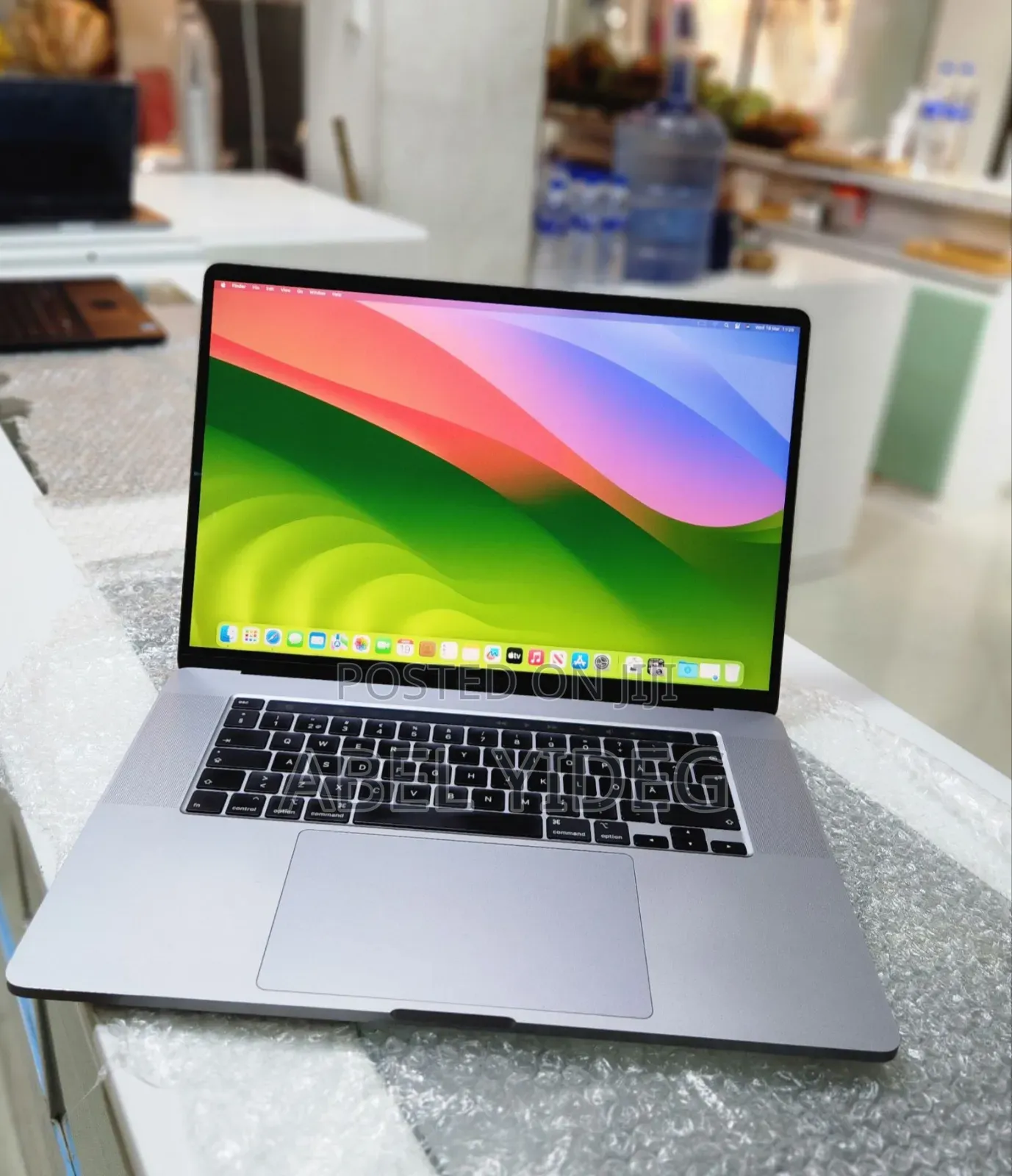 New Laptop Apple MacBook Pro 2019 32GB Intel Core I9 SSD 2T