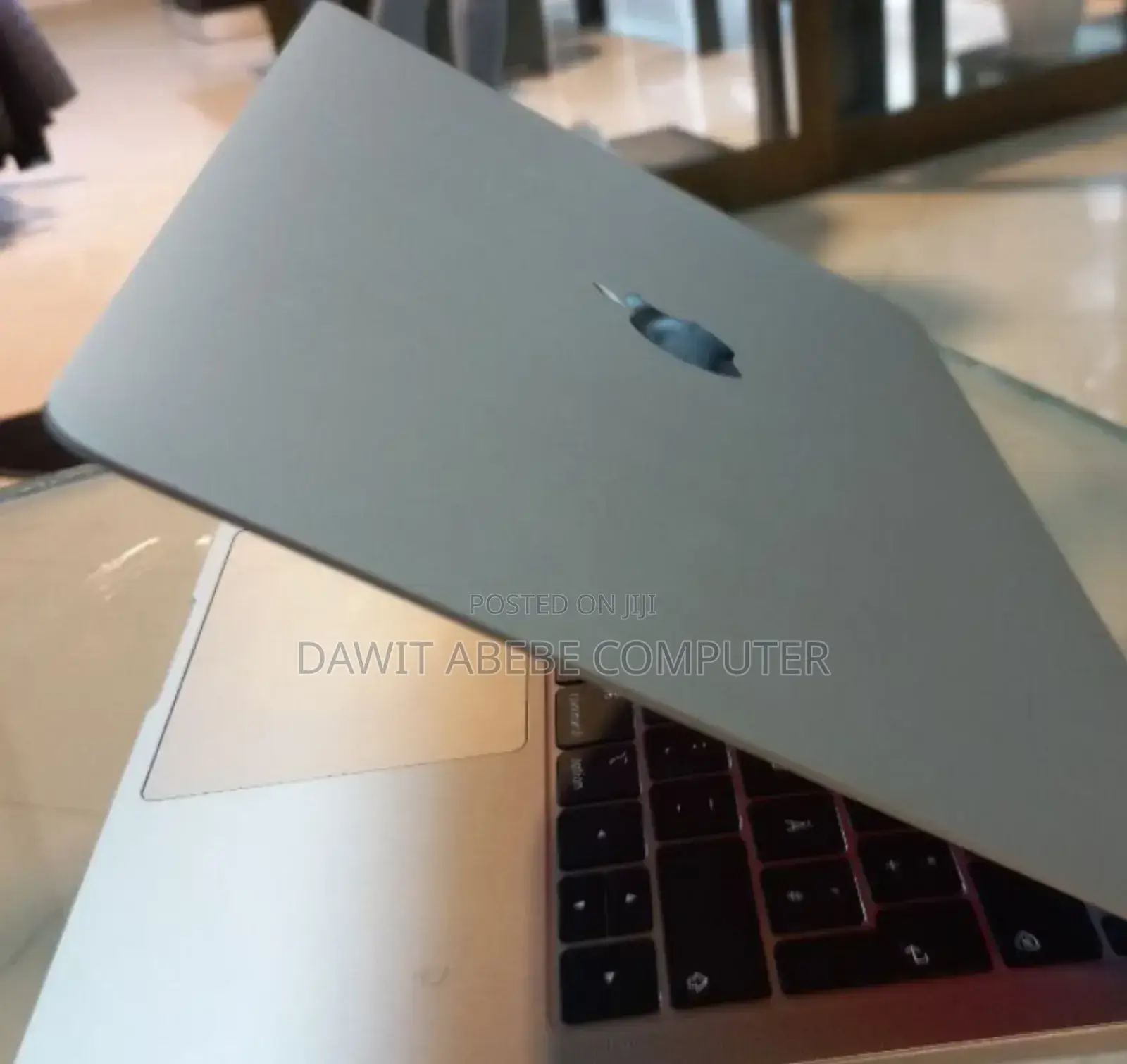 New Laptop Apple MacBook Pro 2019 8GB Intel Core I5 SSD 128GB