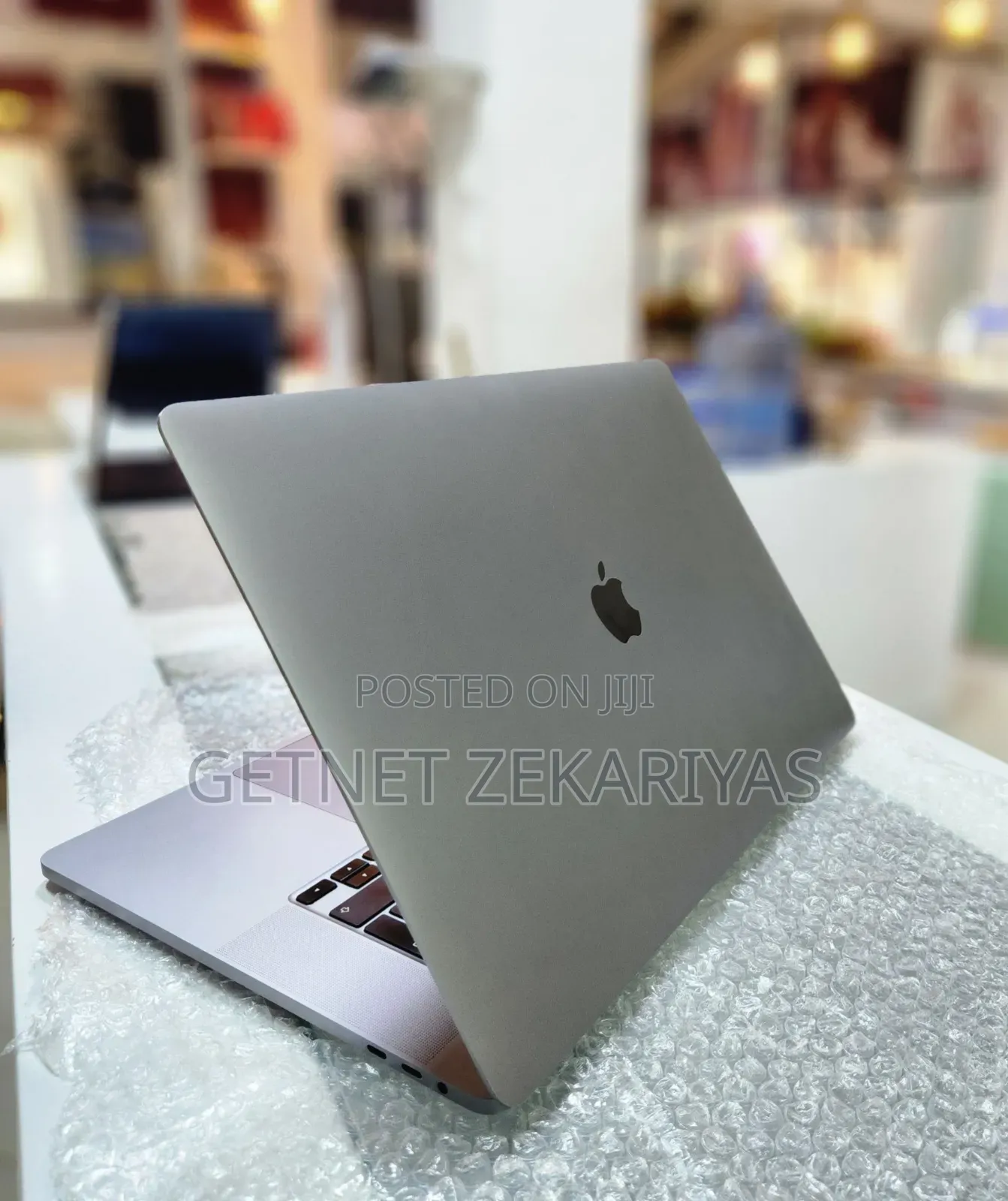 New Laptop Apple MacBook Pro 2019 32GB Intel Core I9 SSD 2T