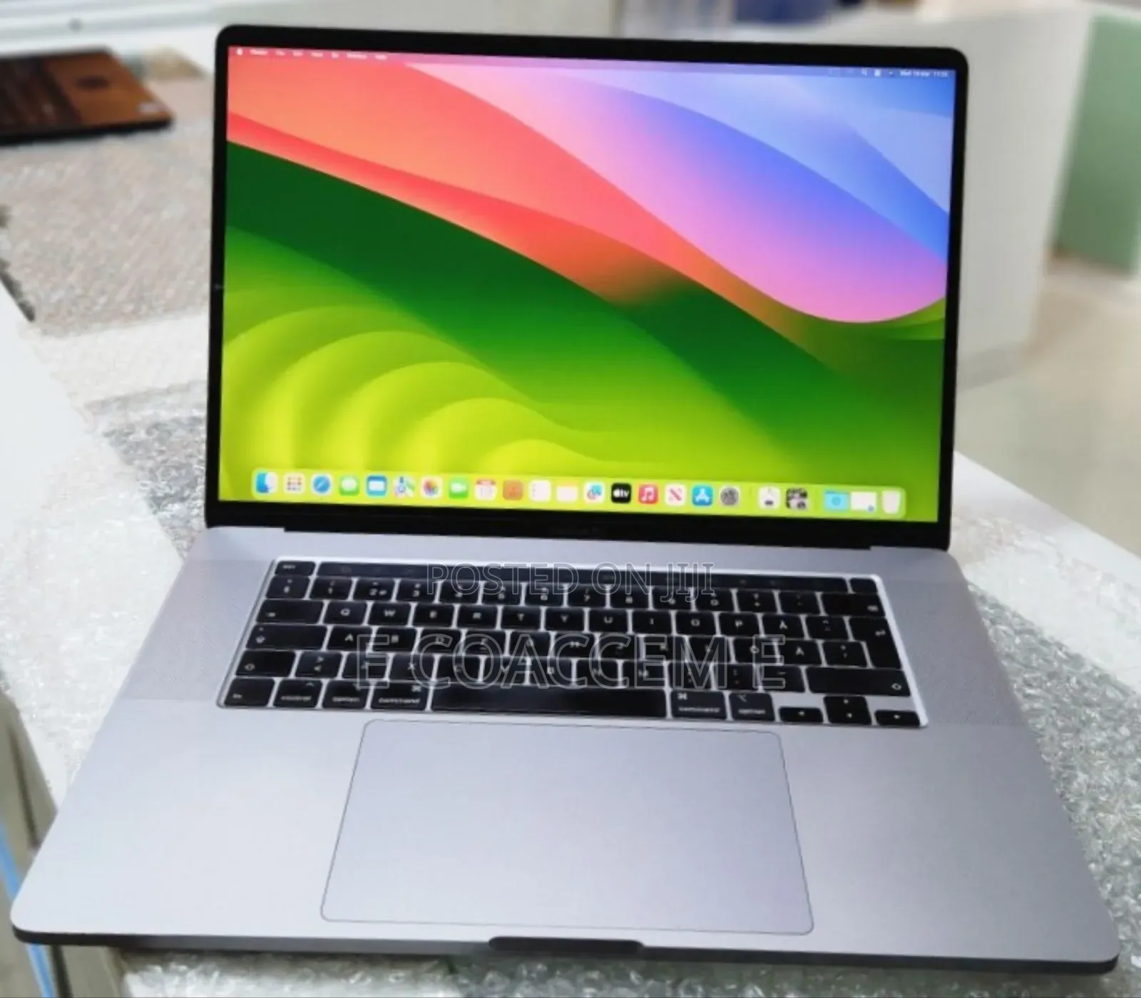 New Laptop Apple MacBook Pro 2019 32GB Intel Core I9 SSD 2T