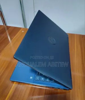 New Laptop HP Pavilion X360 8GB Intel Core I3 SSD 256GB