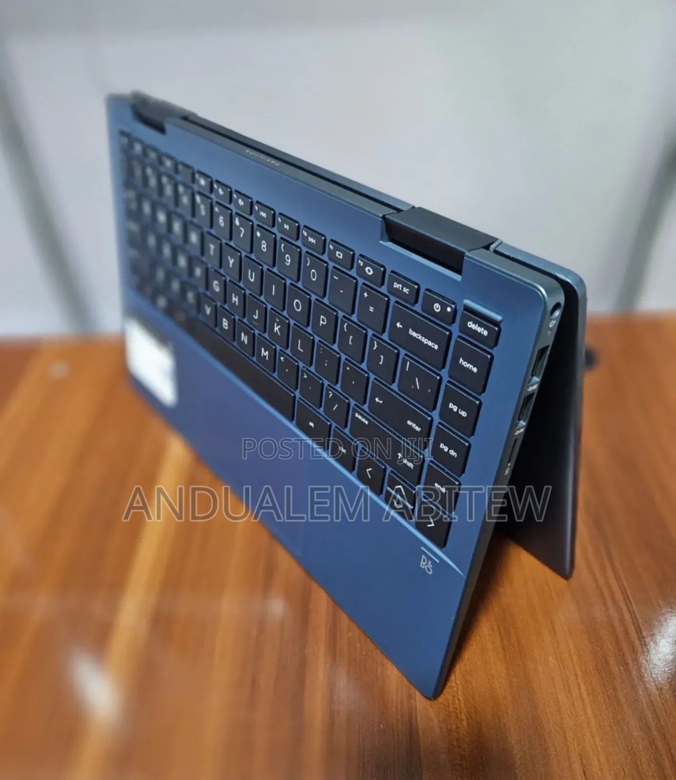 New Laptop HP Pavilion X360 8GB Intel Core I3 SSD 256GB