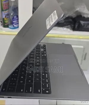 Photo - New Laptop Apple MacBook Air 2020 M1 8GB Apple M1 Pro SSD 256GB