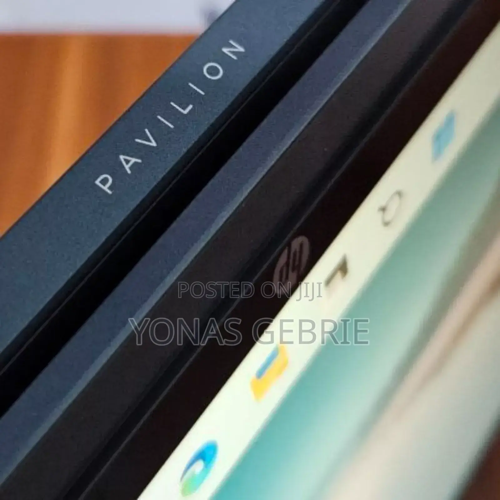 New Laptop HP Pavilion X360 8GB Intel Core I3 SSD 256GB