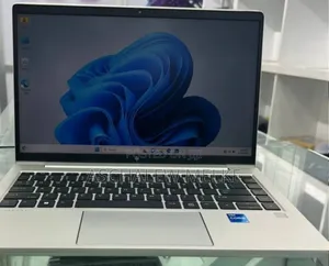 New Laptop HP EliteBook 840 G9 16GB Intel Core I7 SSD 1T