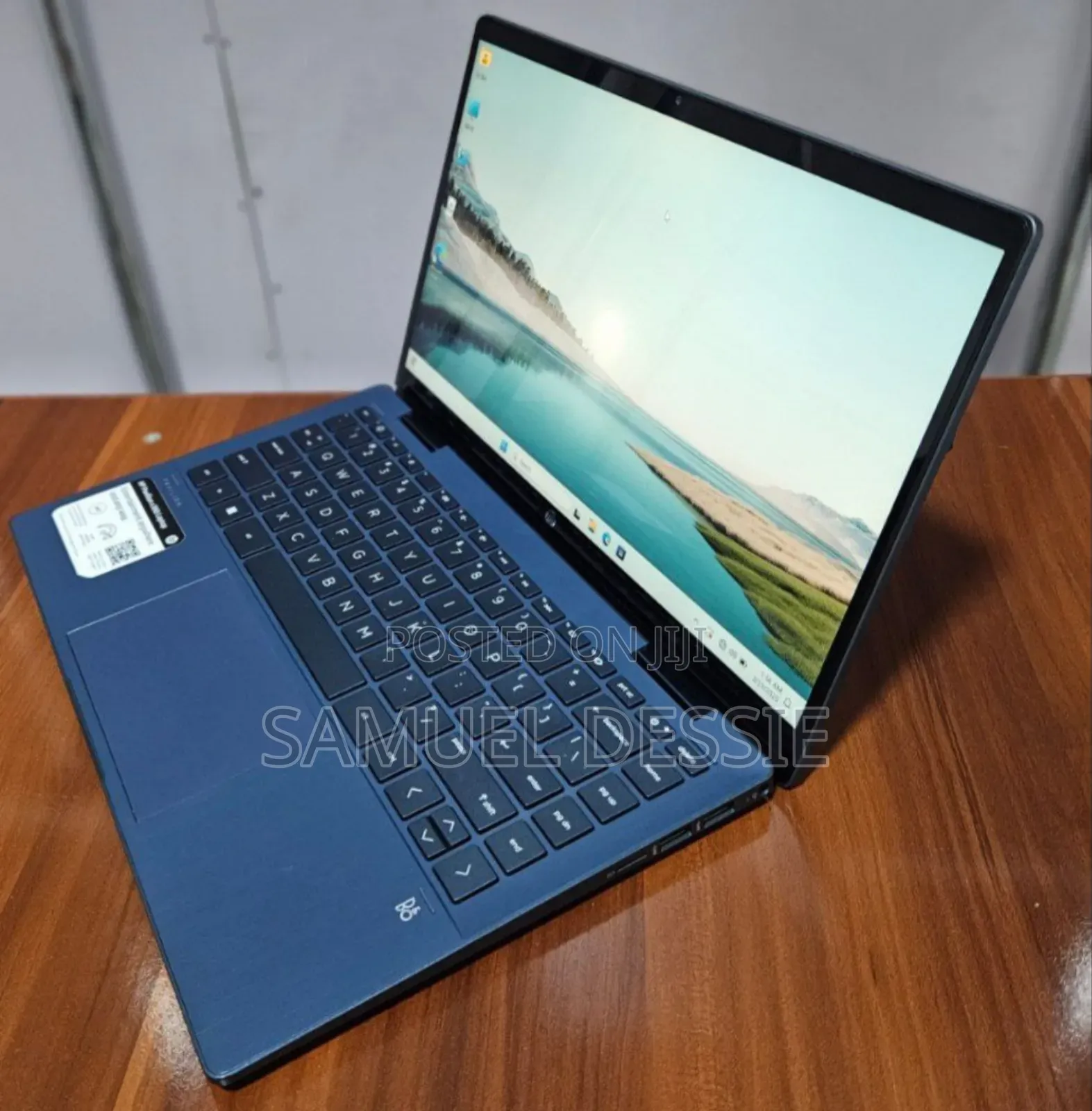 New Laptop HP Pavilion X360 8GB Intel Core I3 SSD 256GB