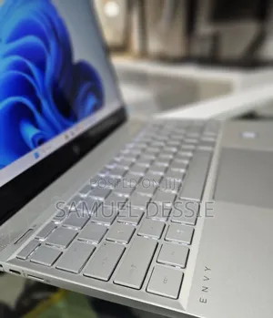 New Laptop HP Envy 13 8GB Intel Core I5 SSD 512GB
