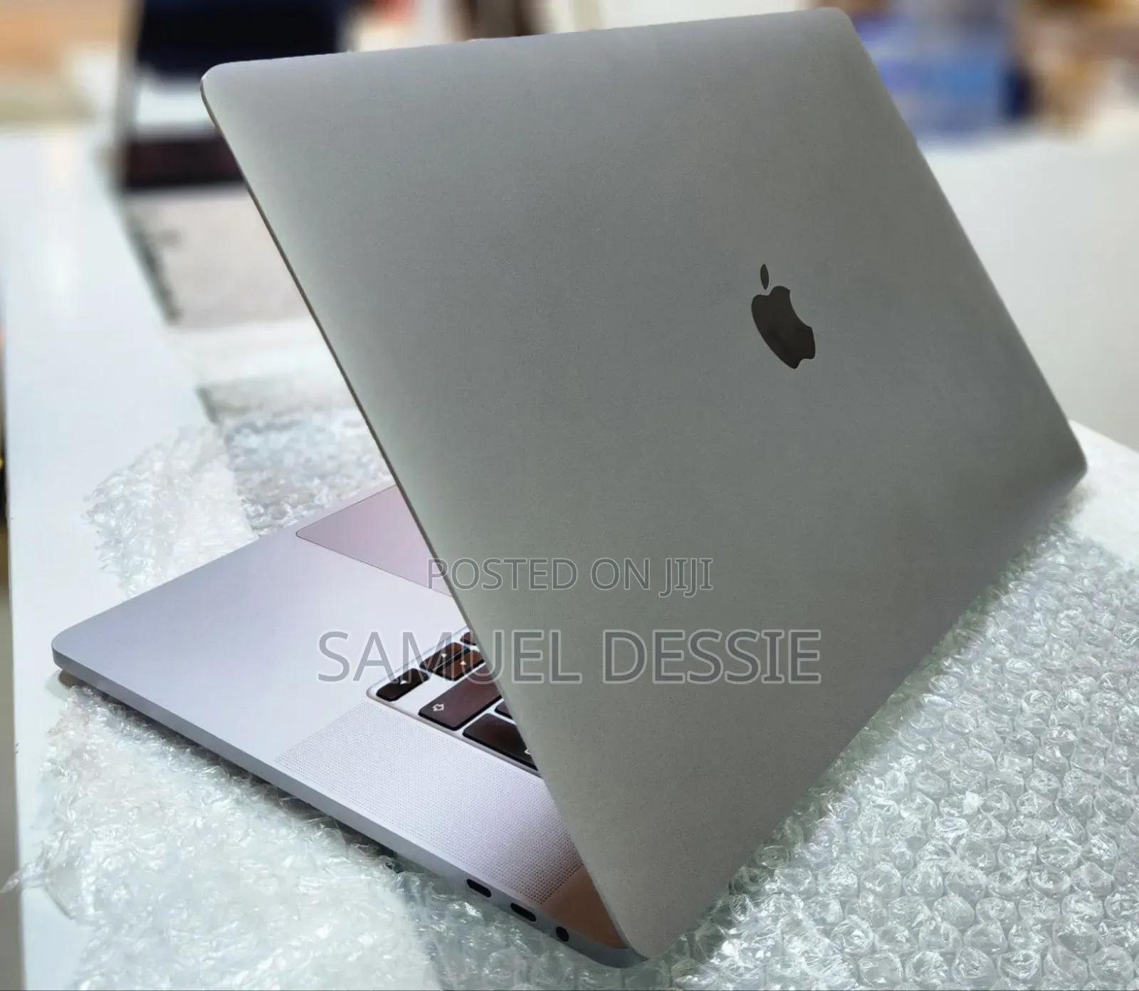 New Laptop Apple MacBook Pro 2019 32GB Intel Core I9 SSD 2T