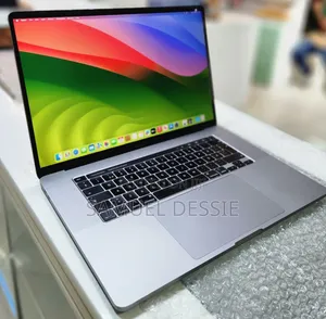 New Laptop Apple MacBook Pro 2019 32GB Intel Core I9 SSD 2T