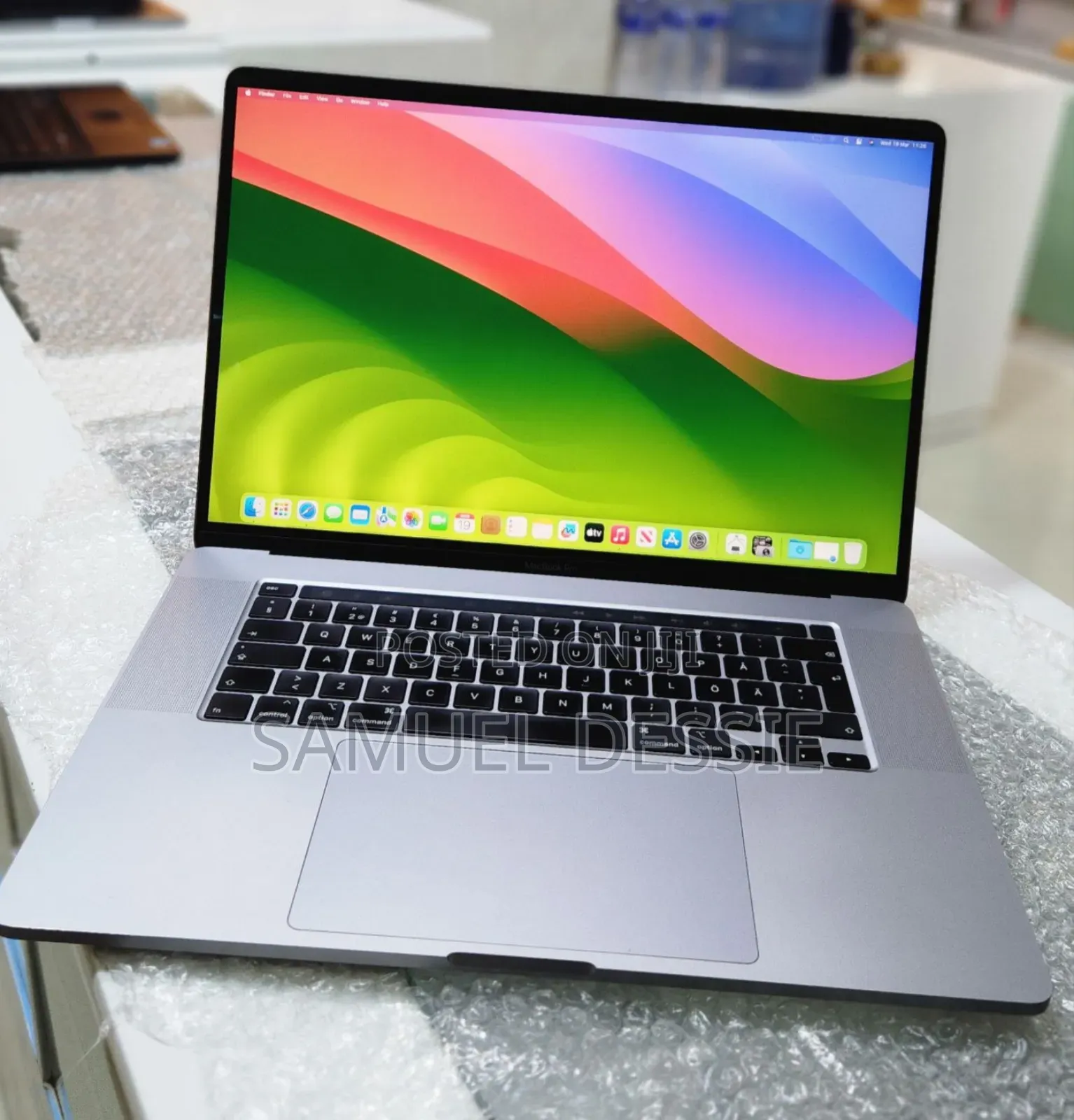 New Laptop Apple MacBook Pro 2019 32GB Intel Core I9 SSD 2T
