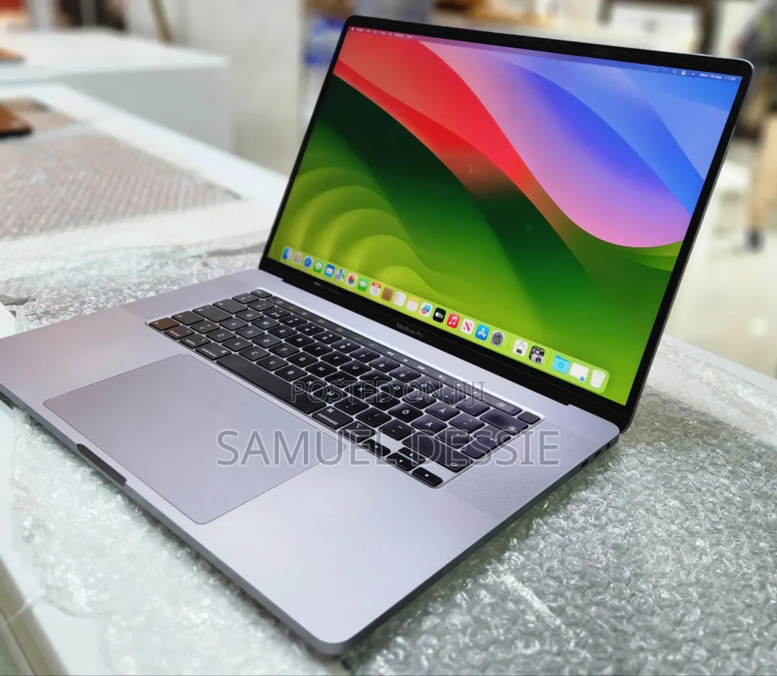 New Laptop Apple MacBook Pro 2019 32GB Intel Core I9 SSD 2T