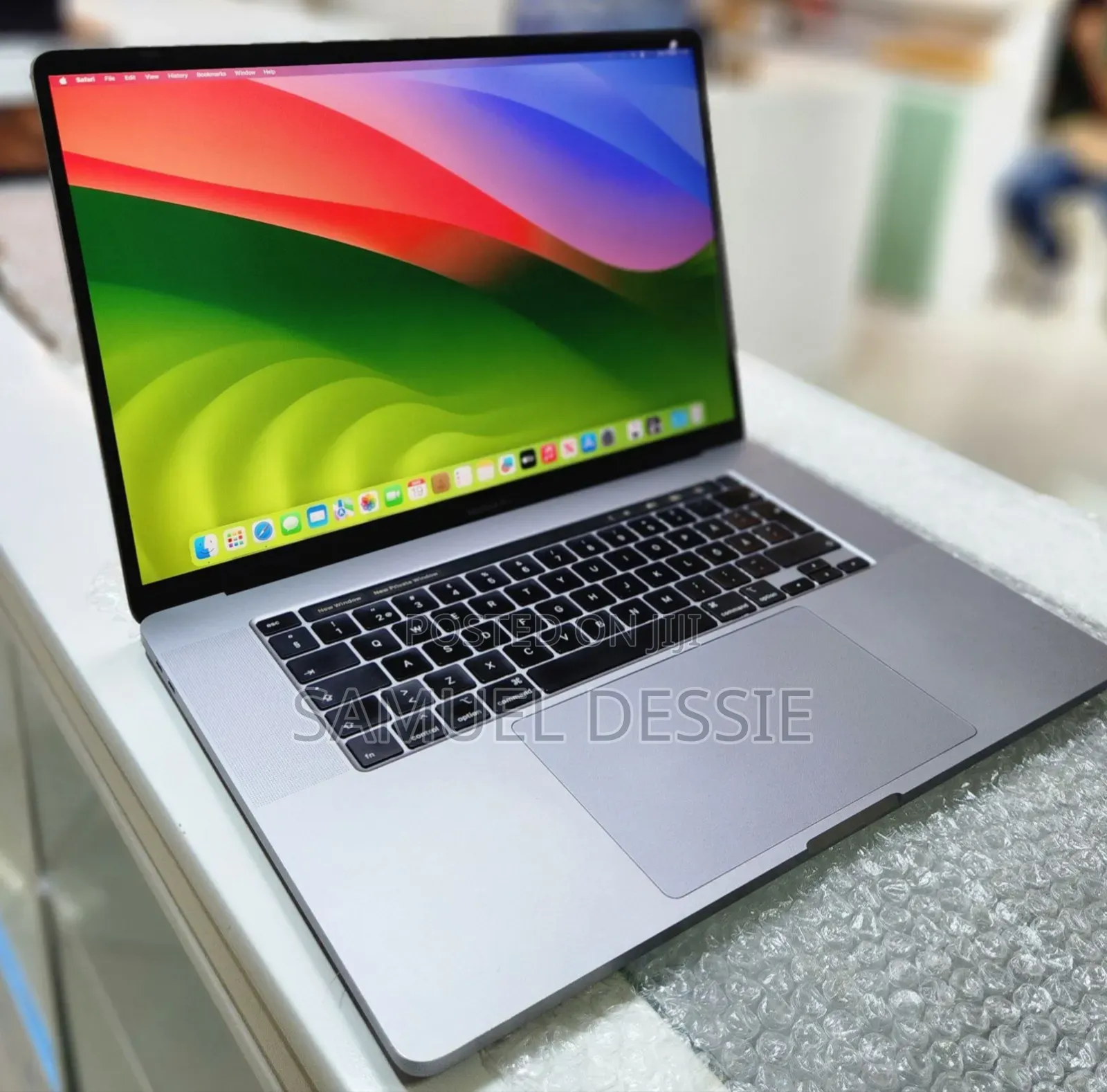 New Laptop Apple MacBook Pro 2019 32GB Intel Core I9 SSD 2T