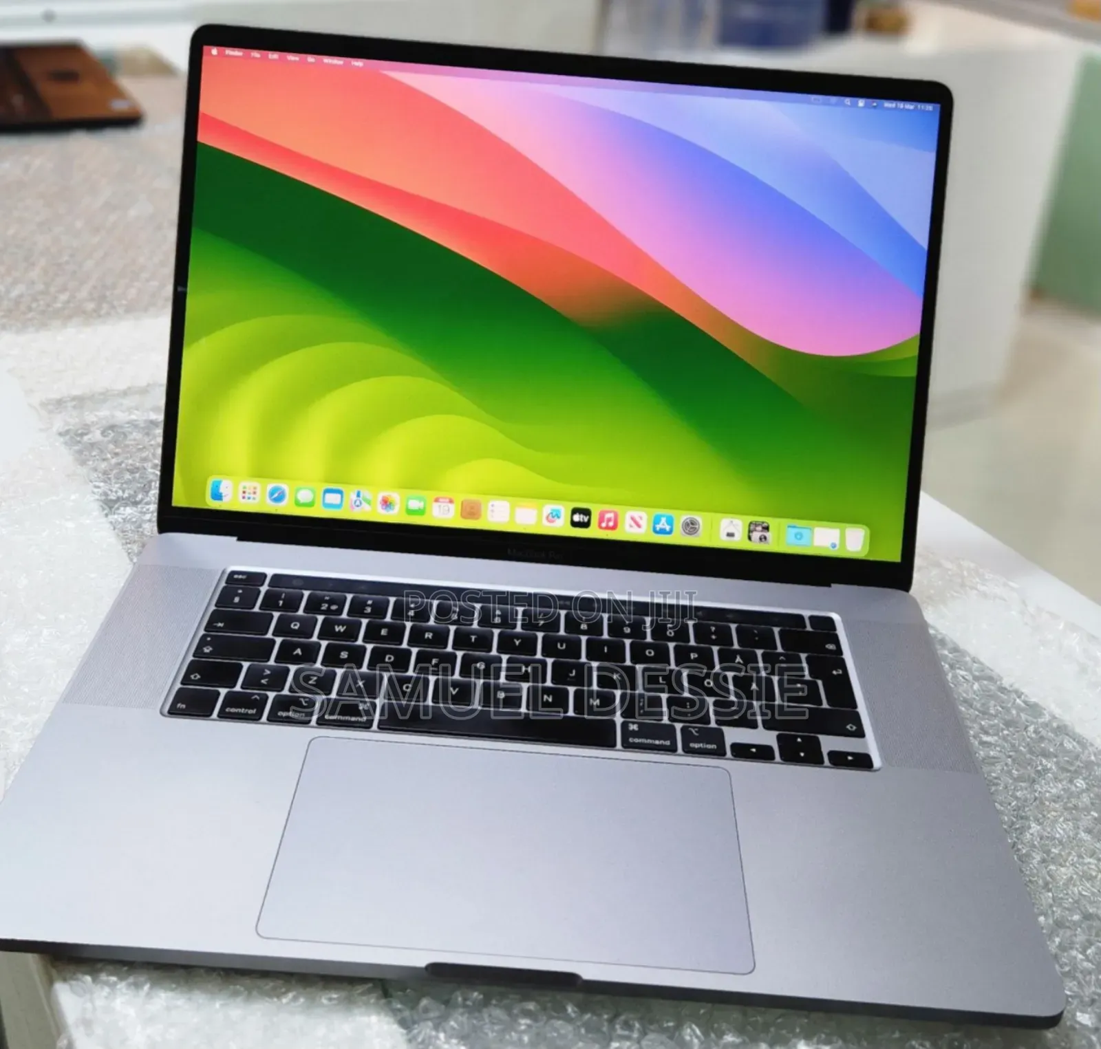 New Laptop Apple MacBook Pro 2019 32GB Intel Core I9 SSD 2T