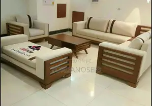 Photo - Sofa and Table