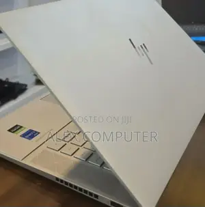 New Laptop HP Spectre X360 15 16GB Intel Core I7 SSD 512GB