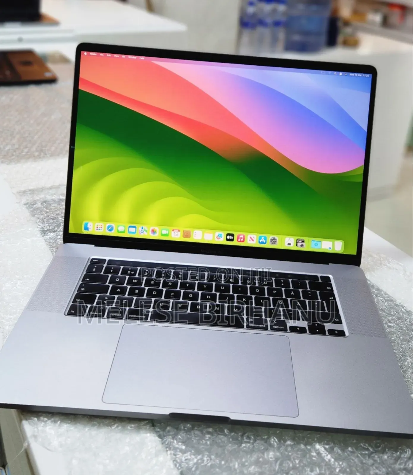 New Laptop Apple MacBook Pro 2019 16GB Intel Core I9 SSD 2T