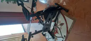 Photo - ለቤቶ የሚሆን ዘመናዊ Reebok Exercise Bike