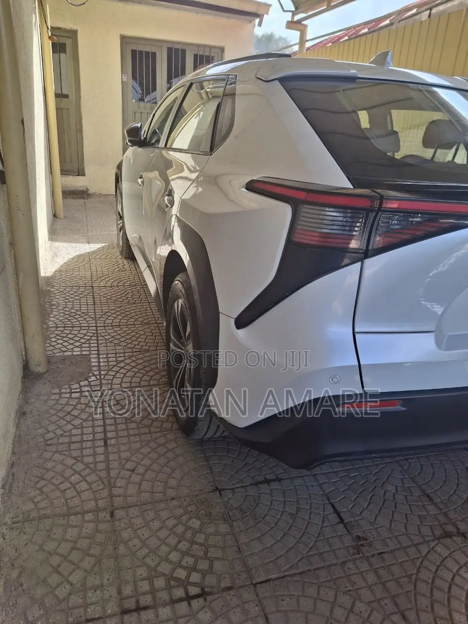 Toyota bZ4X 2023 White