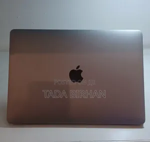 New Laptop Apple MacBook Pro 2019 8GB Intel Core I7 SSD 512GB