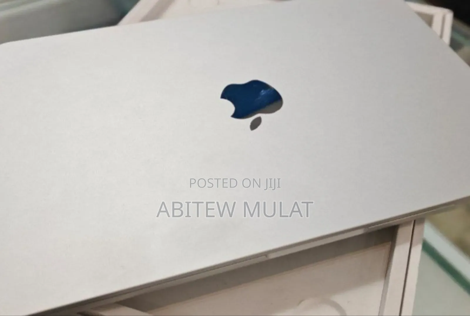 New Laptop Apple MacBook Air 2023 M2 8GB Apple M2 SSD 256GB