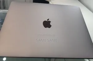 New Laptop Apple MacBook Pro 2018 8GB Intel Core I5 SSD 512GB