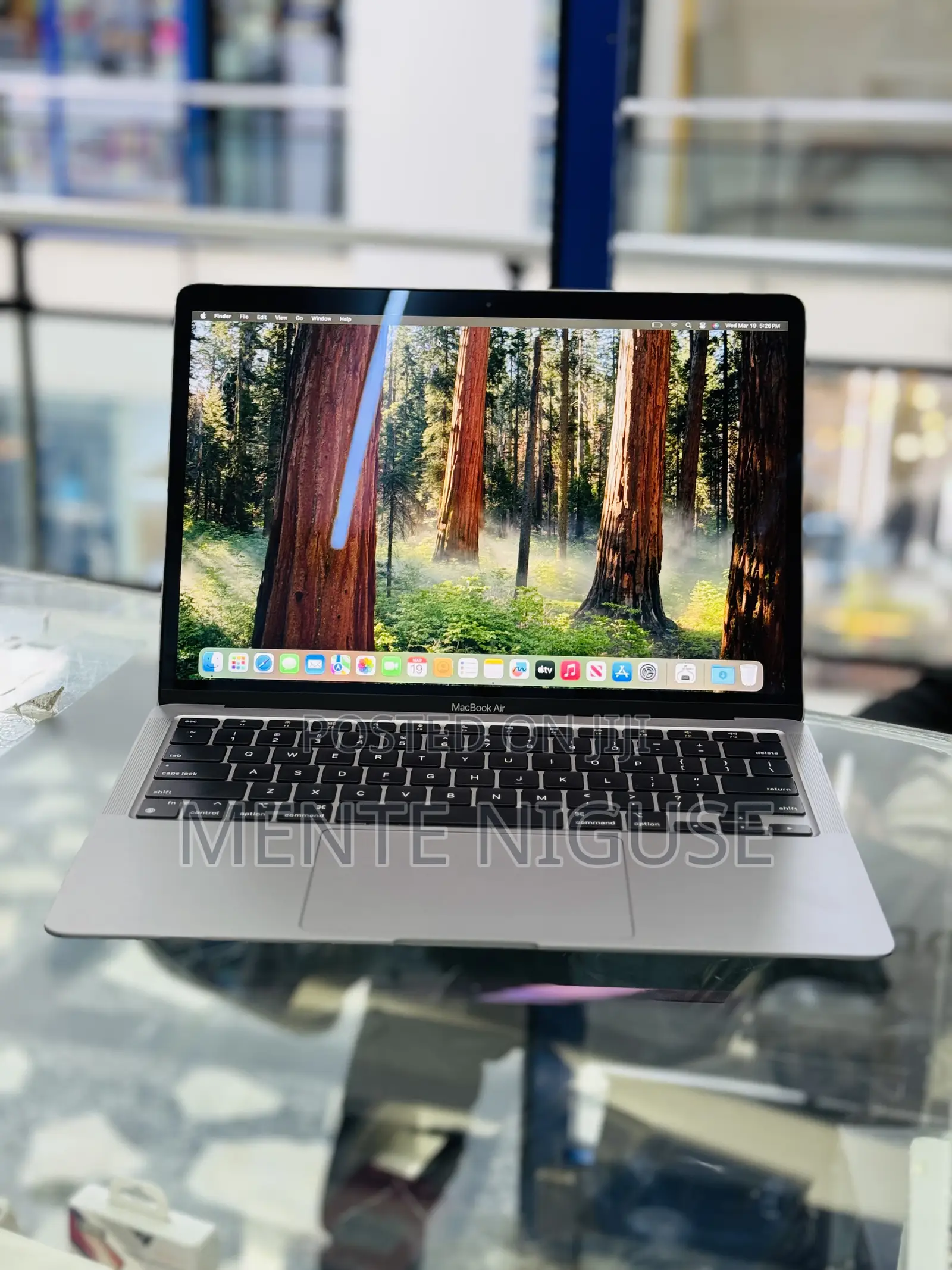 New Laptop Apple MacBook Air 2020 M1 8GB Apple M1 SSD 256GB