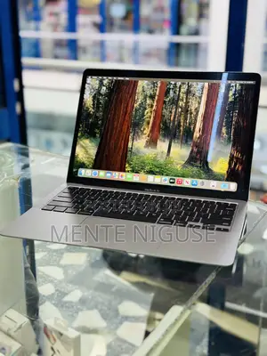 Photo - New Laptop Apple MacBook Air 2020 M1 8GB Apple M1 SSD 256GB