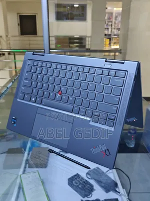 Photo - New Laptop Lenovo Thinkpad X1 Yoga 32GB Intel Core I7 SSD 512GB